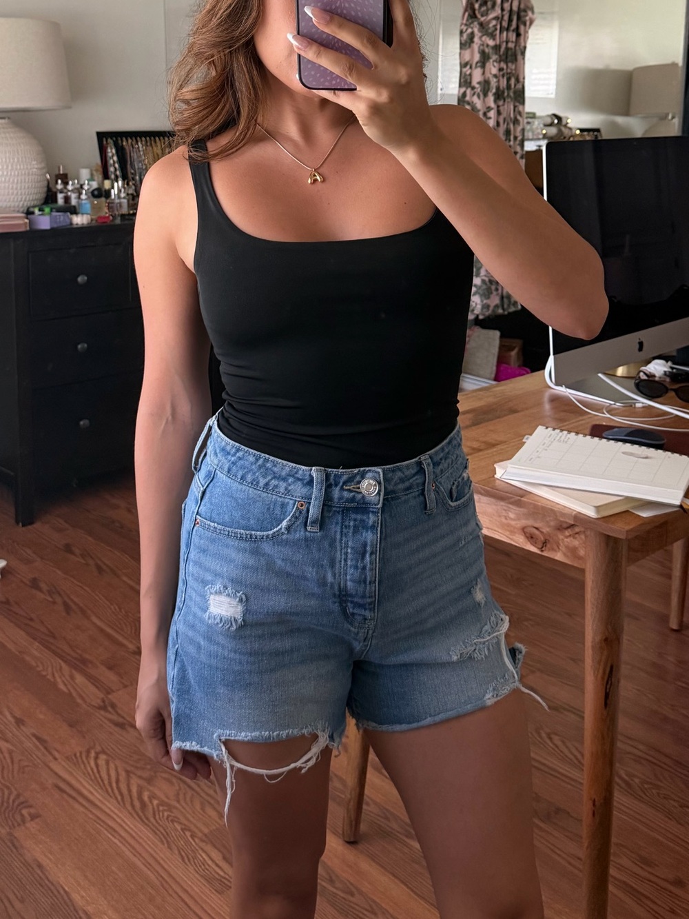 YMI Mom Short